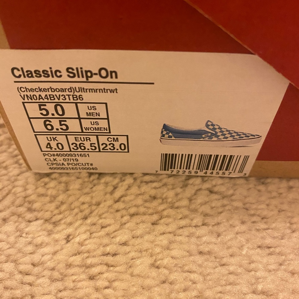 Checkered slip on vans lightly used - Picture 4 of 4
